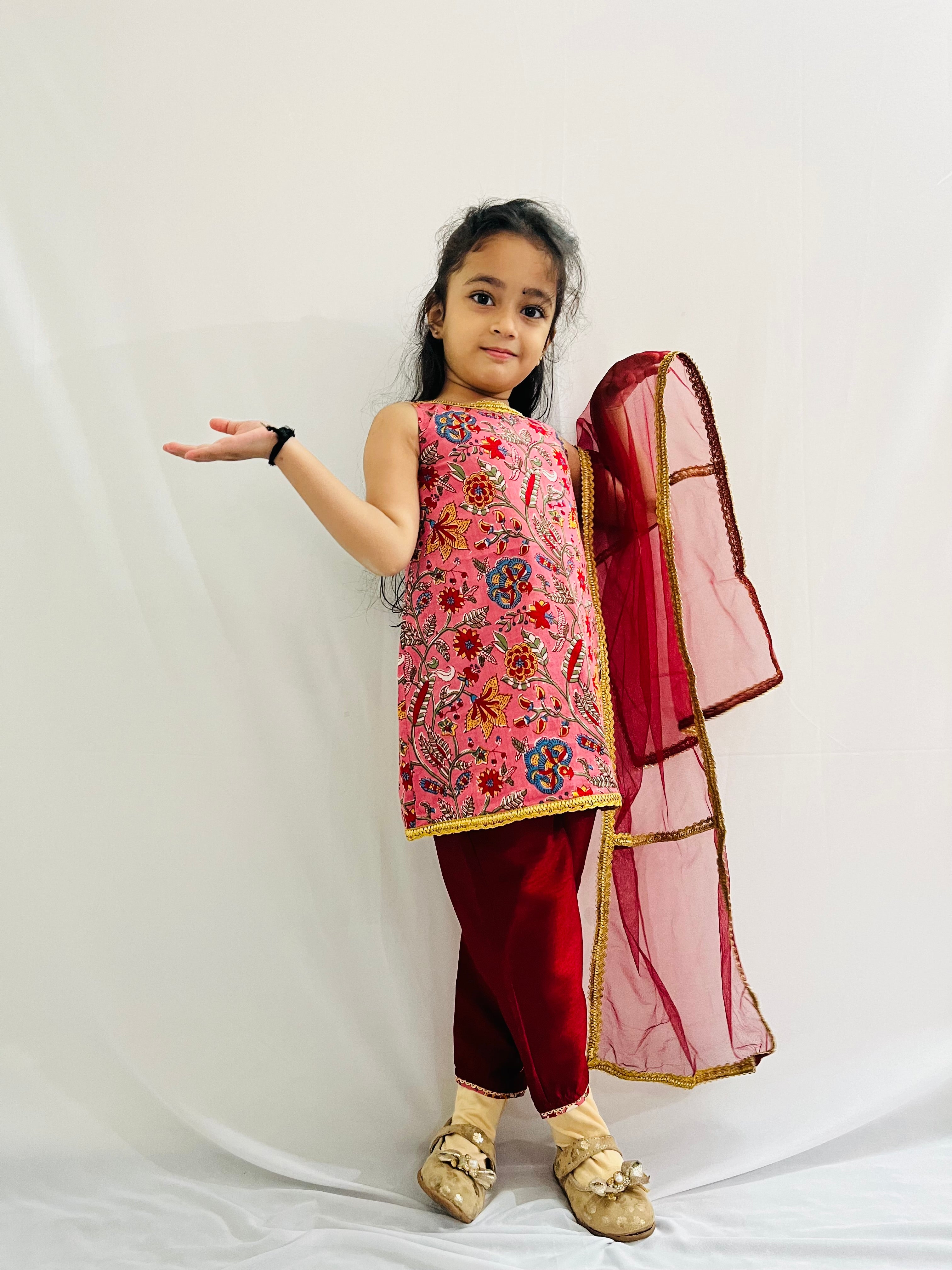 Girls Sleeveless A line  Ethnic Floral Motif Printed With  Gota Lace Embellished A Line Kurta & Pants Set - Maroon