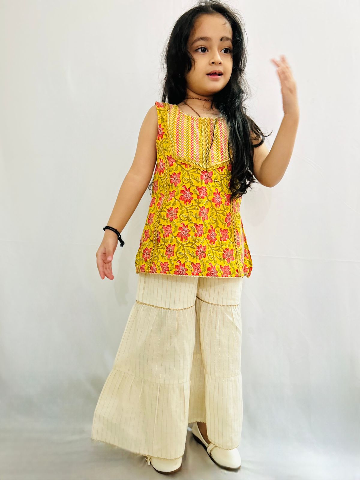 Sleeveless Jaipur print Floral Embellished  Self Design Kurta & Cotton Self Design Sharara - Yellow & off white